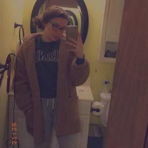 Meet your Posher, Destiny